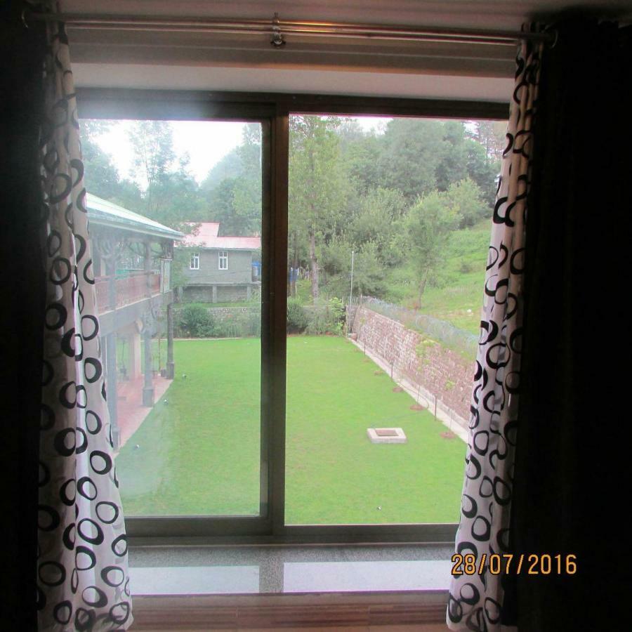 Cosy Knock Hotel Murree Esterno foto